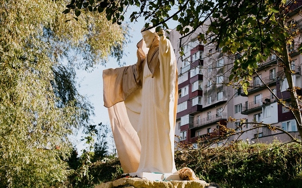 У Тернопільському “Біблійному саді” з’явилася нова скульптура