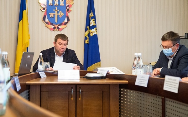 Володимир Труш дав доручення ліквідувати заборгованості у виплаті заробітньої платні на Тернопільщині