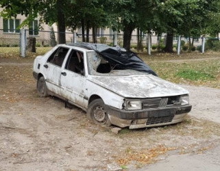 Перший місяць роботи: у Тернополі боряться із покинутими авто