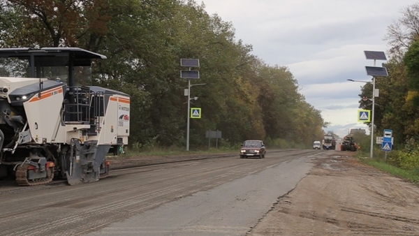 На Тернопільщині продовжують ремонтувати трасу М-19