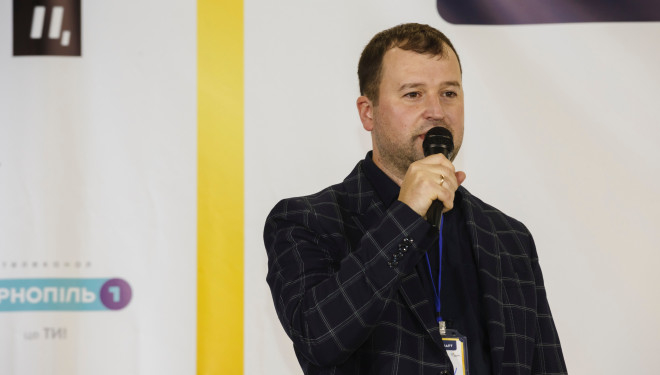 У Тернополі нагородили переможців конкурсу «Золотий фліпчарт»