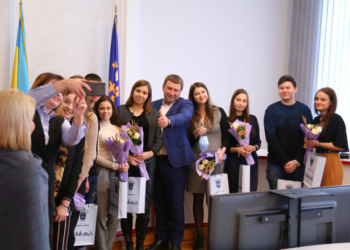 «З вами майбутнє держави буде у гідних руках»: Володимир Труш зустрівся з кращими студентами вишів Тернополя