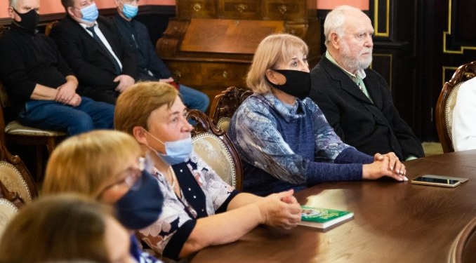 На Тернопільщині нагородили кращих митців