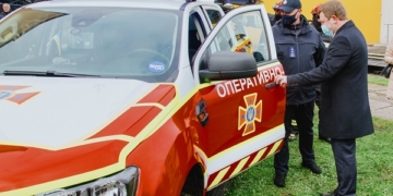 Рятувальники Тернопільщини отримали спеціально аварійно-рятувальні автомобілі