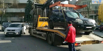Штрафи не лякають: у Тернополі намагаються привчити водіїв правильно паркуватися