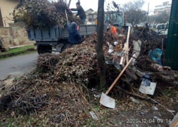 Навіть таке є: у Тернополі розчищали стихійні сміттєзвалища