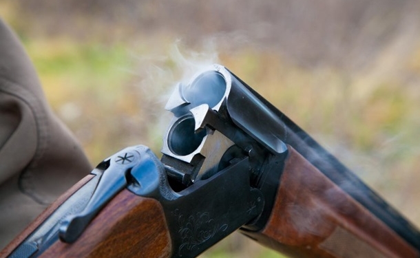 Заробляв на життя: на Тернопільщині військовий пенсіонер збував зброю