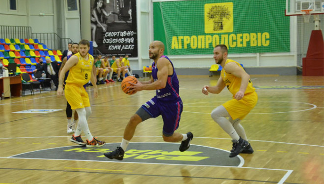 Тернопільські баскетболісти змогли здобути чергову перемогу