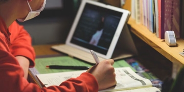 Вчитися вдома: для тернопільських школярів доступна школа онлайн