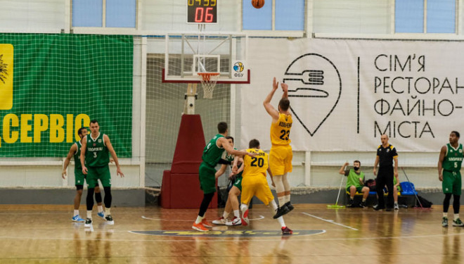 Тернопільські баскетболісти вчергове здобули перемогу