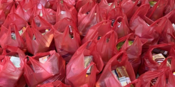 Одинокі жителі Тернопільської громади отримали продуктові набори