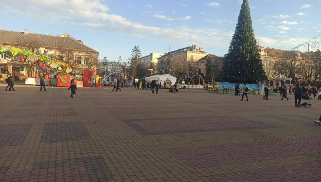 У Тернополі перевірили працівників “Файного зимового містечка”