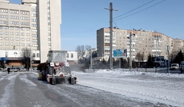 Чисте та комфортне місто: хто у Тернополі відповідає за прибирання?
