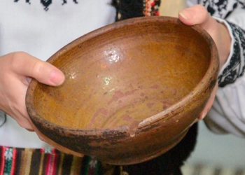 У музеї на Тернопільщині зберігають давній посуд, який використовували на Святвечір