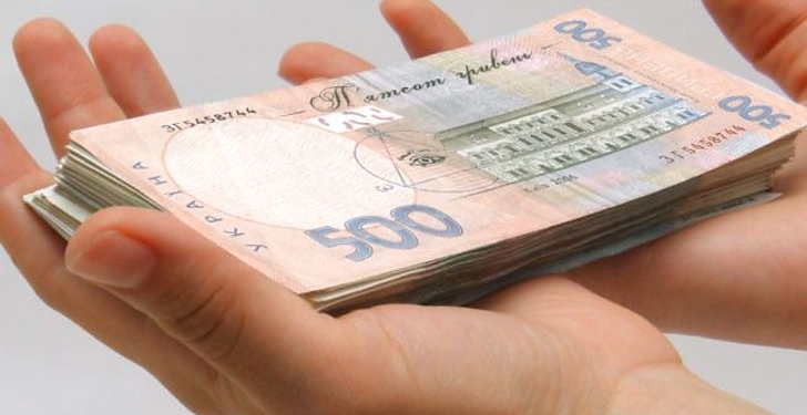 На Тернопільщині посадовець преміював сам себе впродовж року