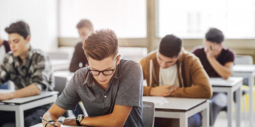 Найкращі учасники ЗНО з Тернопільщини отримуватимуть щомісяця президентську стипендію в розмірі 10 тис. грн