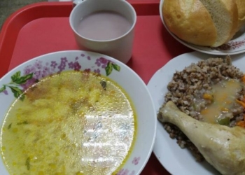 Щодня у Тернополі понад півсотні людей можуть безкоштовно отримати гарячі обіди