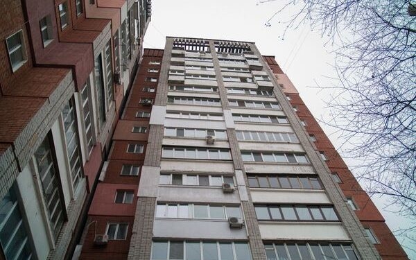 66-річний мешканець Тернополя випав з вікна власного помешкання