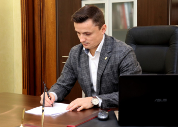 Михайло Головко підписав звернення до президента щодо повернення звання Героя України Бандері та Шухевичу