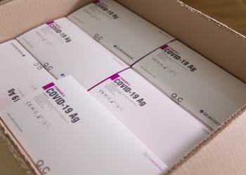 На Тернопільщині сімейні лікарі отримали експрес тести на коронавірус