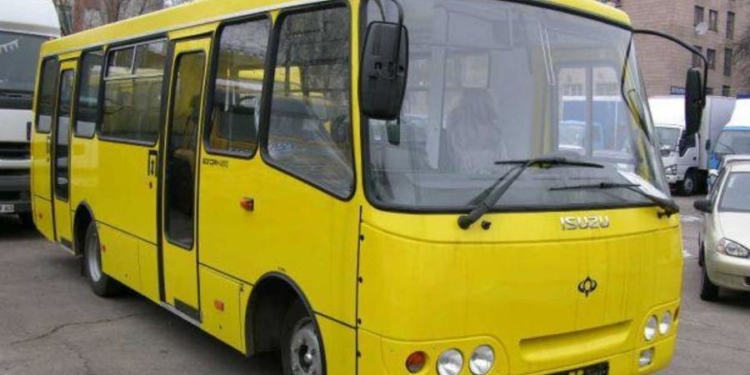 У Тернополі розшукують очевидців інциденту бабусі і водія маршрутки