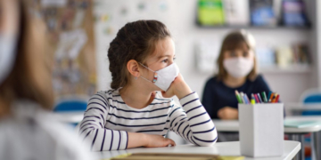 Учні Тернопільщини повернулися за шкільні парти