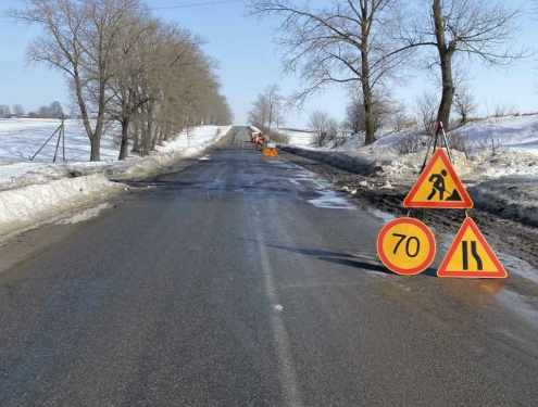На Тернопільщині розпочали ямковий ремонт доріг