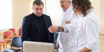 Сім сучасних УЗД-апаратів отримали лікарні Тернопільщини