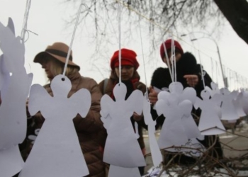 У Тернополі біля пам’ятника Небесній сотні відбулася тиха акція “Ангели пам’яті”