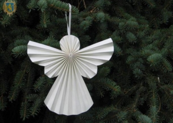 Маленькі тернополяни створили понад тисячу паперових фігурок до Дня пам’яті Героїв Небесної Сотні