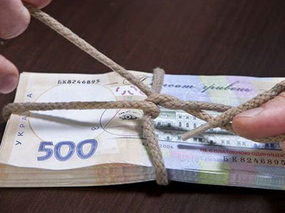 Не пройшло: у Тернополі затримали чоловіка, який хотів відкупитися від відповідальності