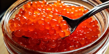 У Тернополі жінка зганьбилася, викравши з магазину елітний товар