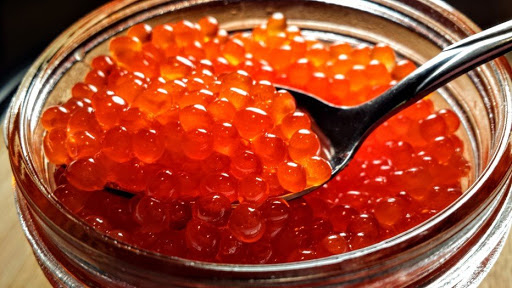 У Тернополі жінка зганьбилася, викравши з магазину елітний товар