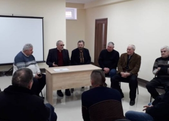 На Тернопільщині випустили поштівку «Росохацька група. Спогади»