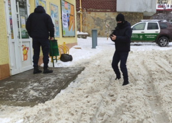 У Тернополі почали штрафувати за неналежне прибирання територій від снігу