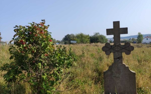 Розповіли таємниці військових поховань у Струсові на Тернопільщині