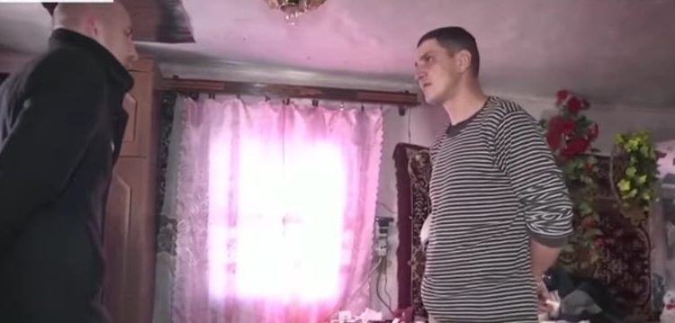 “З життя іду добровільно”: на Тернопільщині ветеран АТО з відчаю поліз у зашморг (Відео)