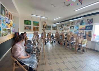 У Тернополі розпочав діяти соціальний проєкт для дівчат-підлітків “Я -справжня”