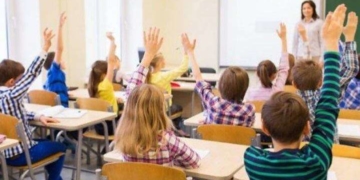 Школи Тернополя продовжують навчання у звичному режимі