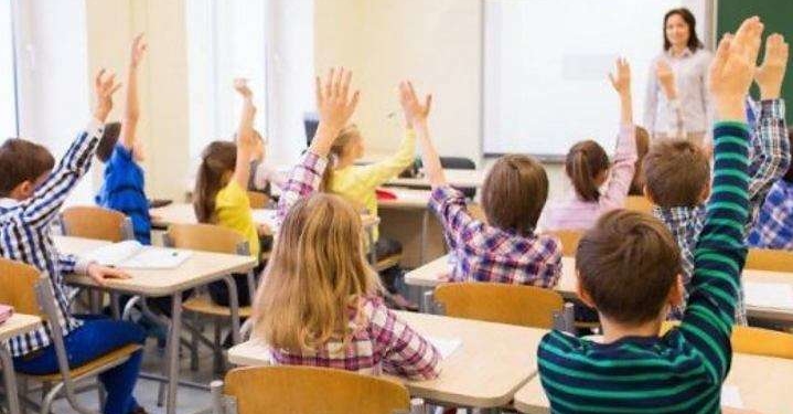 Школи Тернополя продовжують навчання у звичному режимі