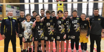 Тернополяни змагаються за першість у “Дитячій лізі”