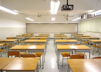 Тернопіль переходить на дистанційне навчання, крім учнів початкових класів