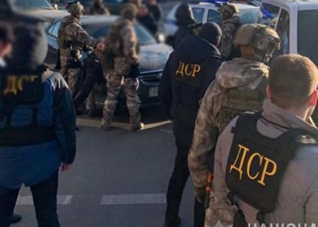 У Тернополі судитимуть злочинне угруповання, яке впродовж року нападало та грабувало людей