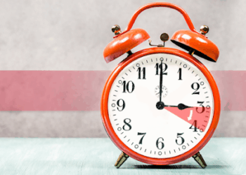 Тернополянам на замітку: вихідними країна переходить на літній час