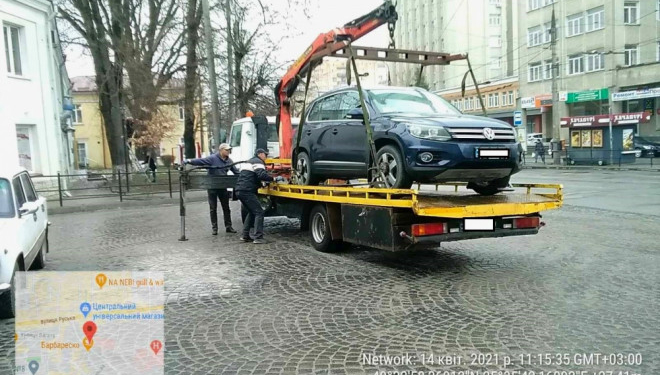 У Тернополі продовжують порушувати правила паркування