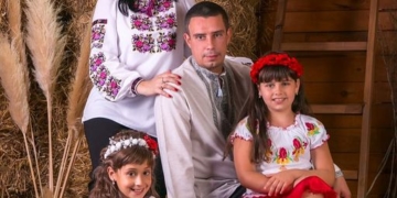 Сімейний Великдень: студія  «Дзеркало» запрошує на святкову фотосесію до Великодня