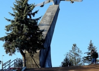 У Тернополі визначили долю пам’ятника «Літак МІГ-17»