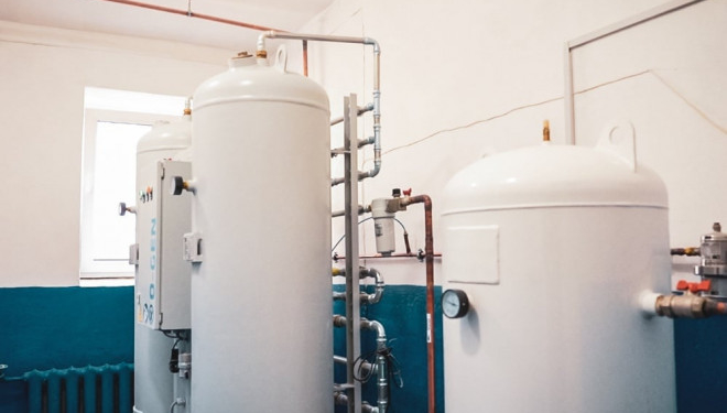 Боротьба з ковідом триває: тернопільські лікарні оснащені автономними джерелами кисню