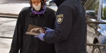 У Тернополі патрульні інформували громадянам, як вберегтися від шахраїв