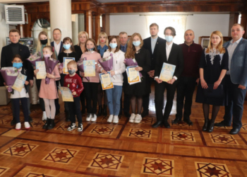 В управлінні держпраці відзначили переможців конкурсу “Охорона праці очима дітей”